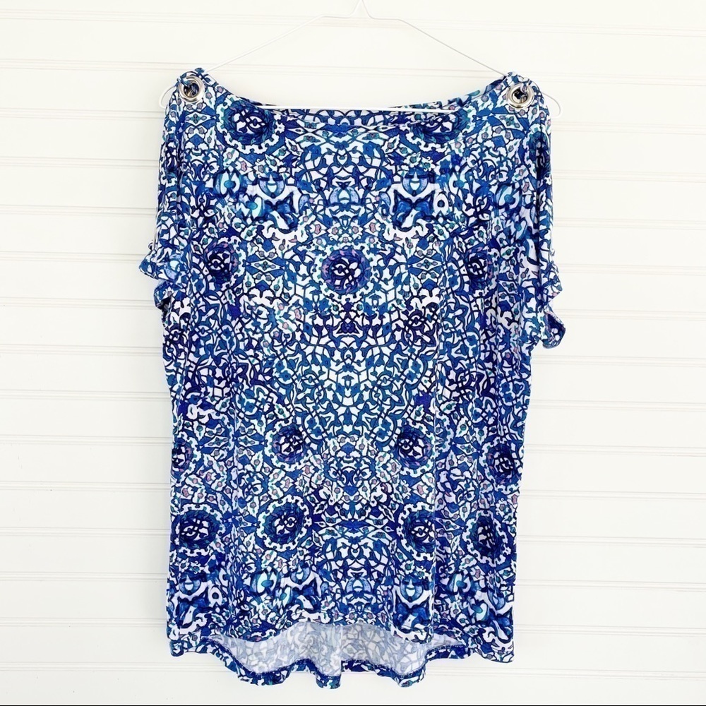 Cable & Gauge dressy blouse Size Medium